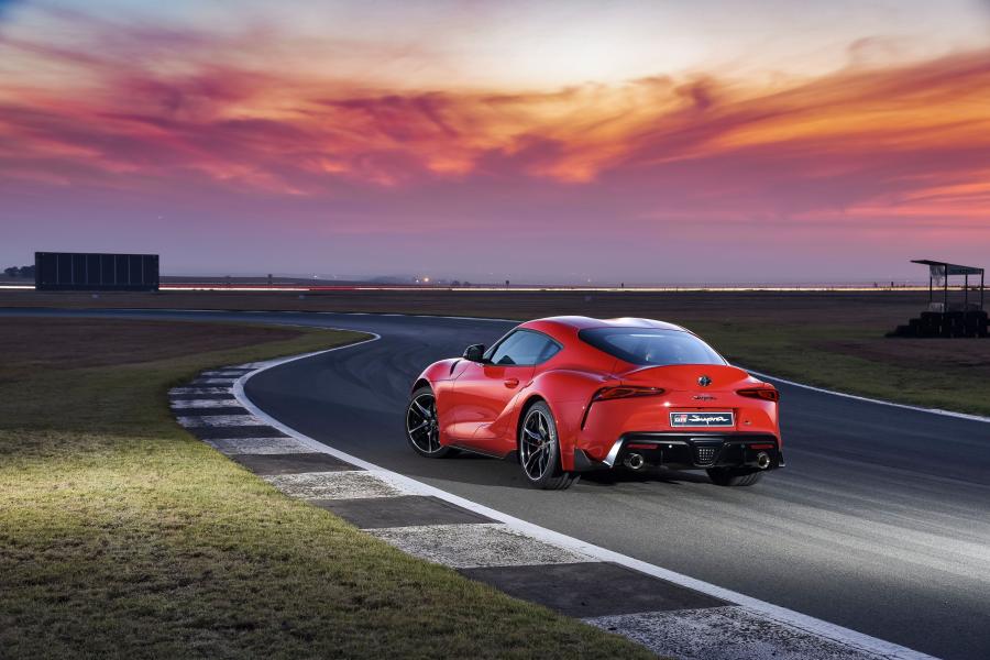  Toyota GR Supra (A90) 2019 года  (ZA) (фото 11 из 40)